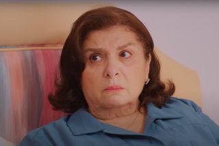 Okazuje się, że Alper żyje i dalej spiskuje z Cavidan. Tymczasem Bahar porzuca Silę w potrzebie, a ta próbuje odebrać sobie życie.