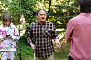 Barwy szczęścia, odc. 2927: Jerzy (Bronisław Wrocławski), Emilka (Jessica Frankiewicz), Cezary (Marcel Opaliński)