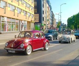 Parada zabytkowych pojazdów w Szczecinie