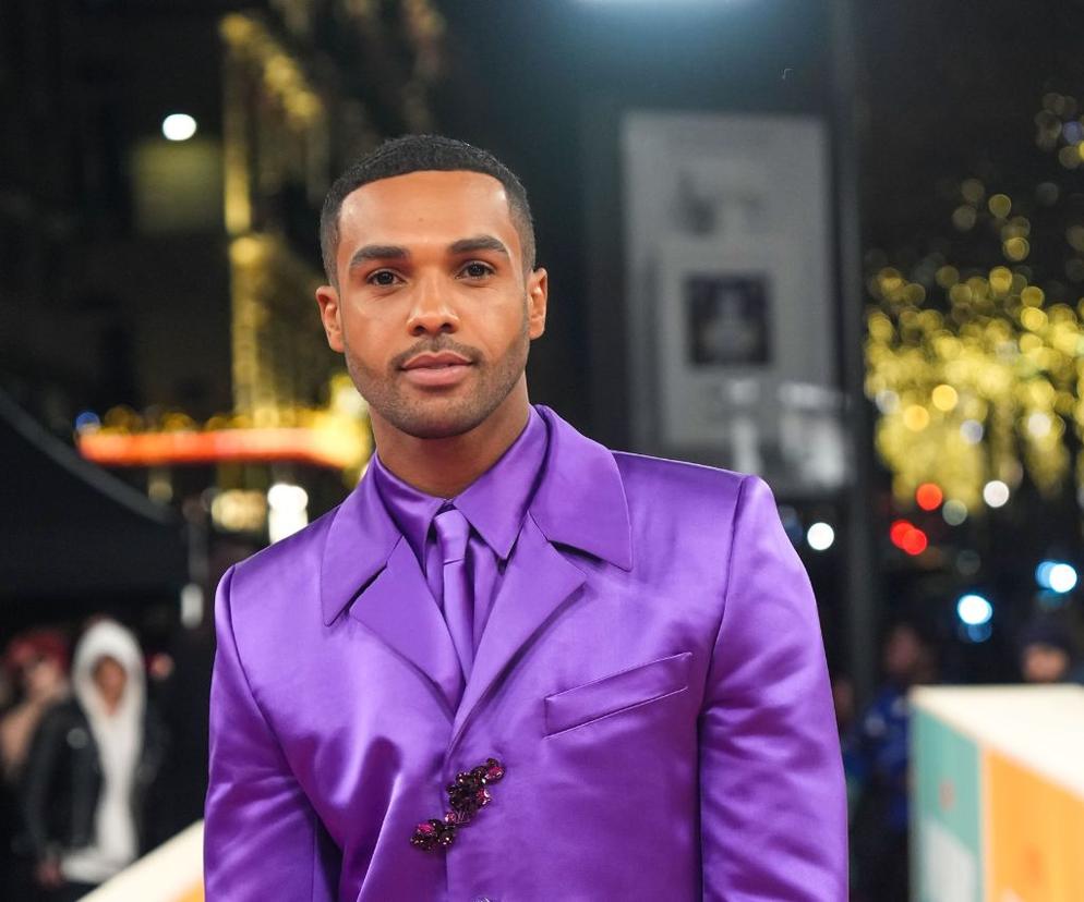 Lucien Laviscount / Emily w Paryżu