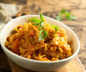 Pyszny i sycący obiad robię według japońskiego przepisu. Tę kapustę z kurczakiem robię co tydzień 