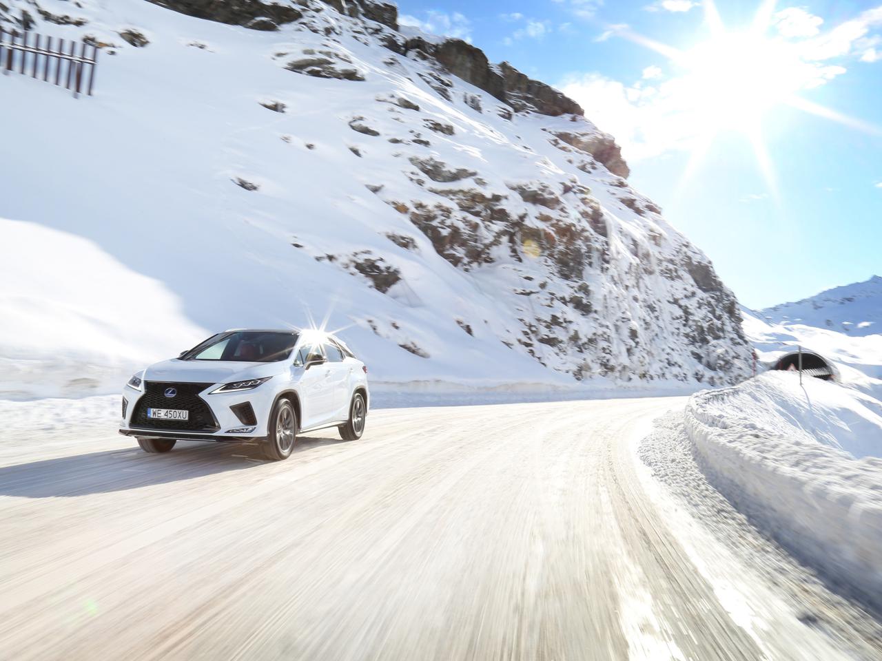 Bez napędu AWD mógłbym nie dojechać. Hybrydą do najwyżej położonej stacji narciarskiej w Europie - WIDEO, TEST