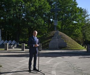 Donald Tusk stanowczo: Musimy stać za polskimi żołnierzami