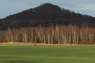 Wielki słup stanie w Krainie Wygasłych Wulkanów. Symbol tego miejsca zostanie zniszczony