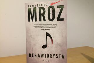 WOŚP 2017: Licytacja książki BEHAWIORYSTA Remigiusza Mroza z autografem