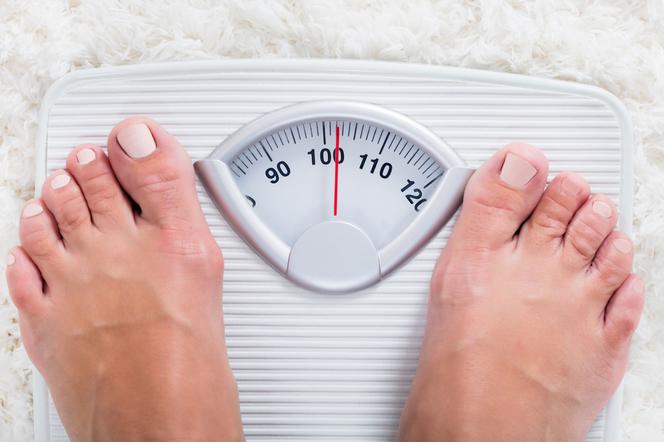 Jak nadwaga i otyłość wływają na stopy?