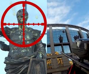 Statua Putina ostrzelana farbą - wideo hitem sieci!