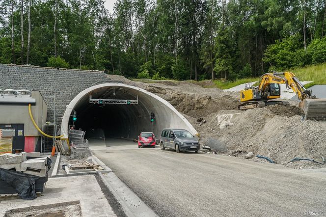 Tak wygląda obecnie budowa S1 Przybędza Milówka. Powstaną tu ogromne estakady, dwa tunele i centrum zarządzania ruchem