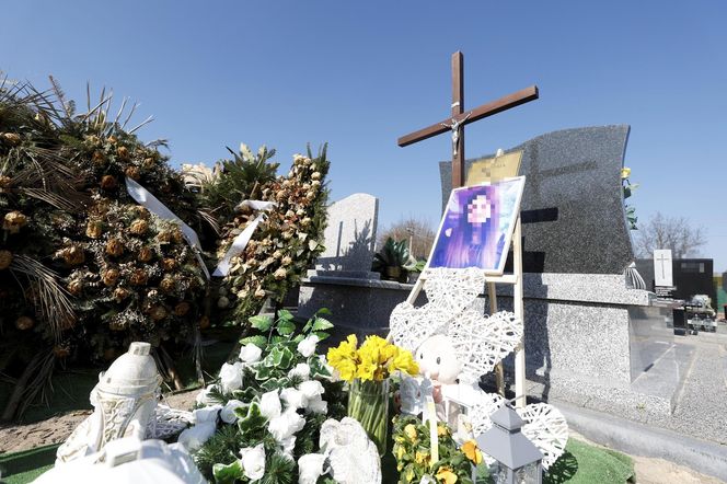 Aniołek strzeże grobu 14-letniej Tosi. Dziewczynkę śmiertelnie potrącił emeryt