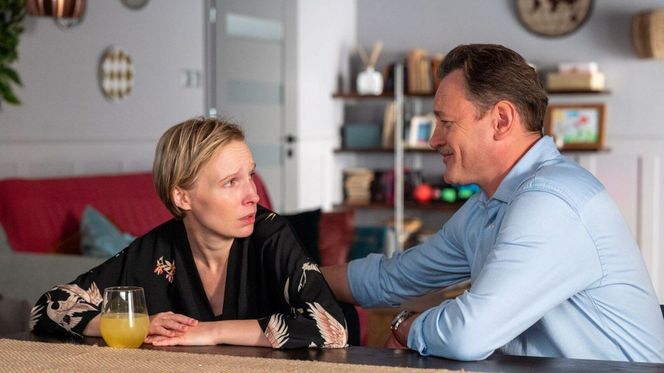 Barwy szczęścia odc. 3241. Sonia (Weronika Nockowska), Robert Stefaniak (Paweł Ławrynowicz)