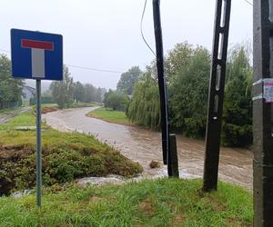 Zagrożenie powodziowe w Jarnołtówku w województwie opolskim. Mieszkańcy boją się powtórki z 1997