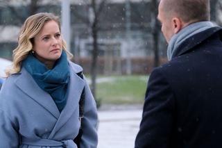 M jak miłość odc. 1718. Julia (Marta Chodorowska), Andrzej Budzyński (Krystian Wieczorek)