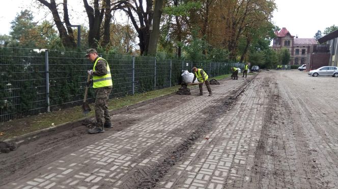 Wojsko Polskie pomaga w walce z powodzią i jej skutkami