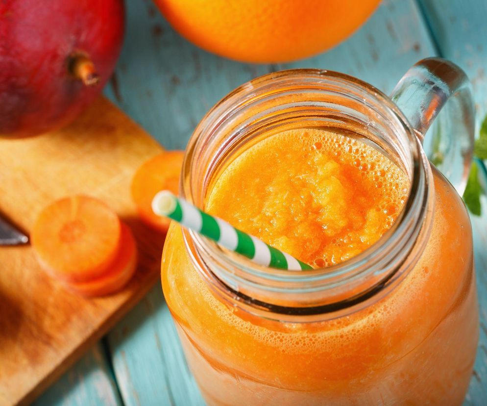 Pomaga schudnąć i jest bombą zdrowia. Przepis na koktajl z mango 