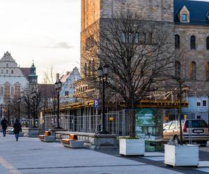 Przebudowa dziedzińca Zamku Cesarskiego w Poznaniu