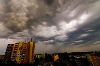 Burze i nawałnicę przeszły przez Polskę. 60 tysięcy osób bez prądu! Sprawdź, gdzie nie ma prądu