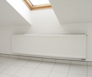 Ogrzewanie poddasza: czy przy adaptacji wykorzystać istniejącą instalację grzewczą czy wykonać niezależną?
