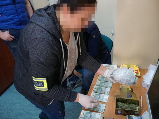 Rozbito grupę wyłudzającą pieniądze metodą "na policjanta"