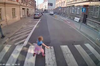 5-latka wbiegła przed autobus. Dramat w Bytomiu