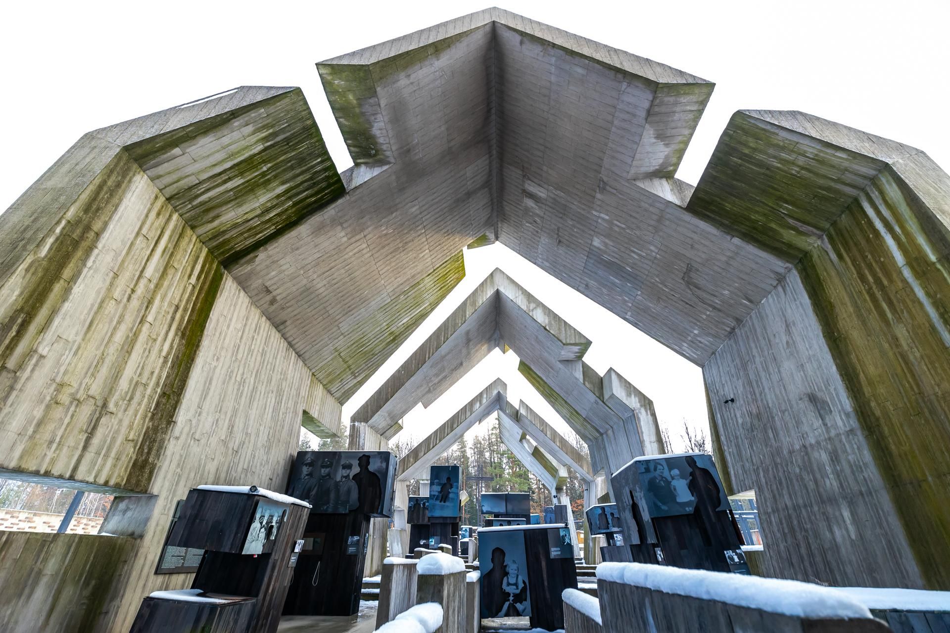 Mauzoleum Martyrologii Wsi Polskich w Michniowie