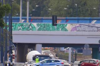 Wielka ewakuacja na Woli w Warszawie. Robotnicy znaleźli bombę