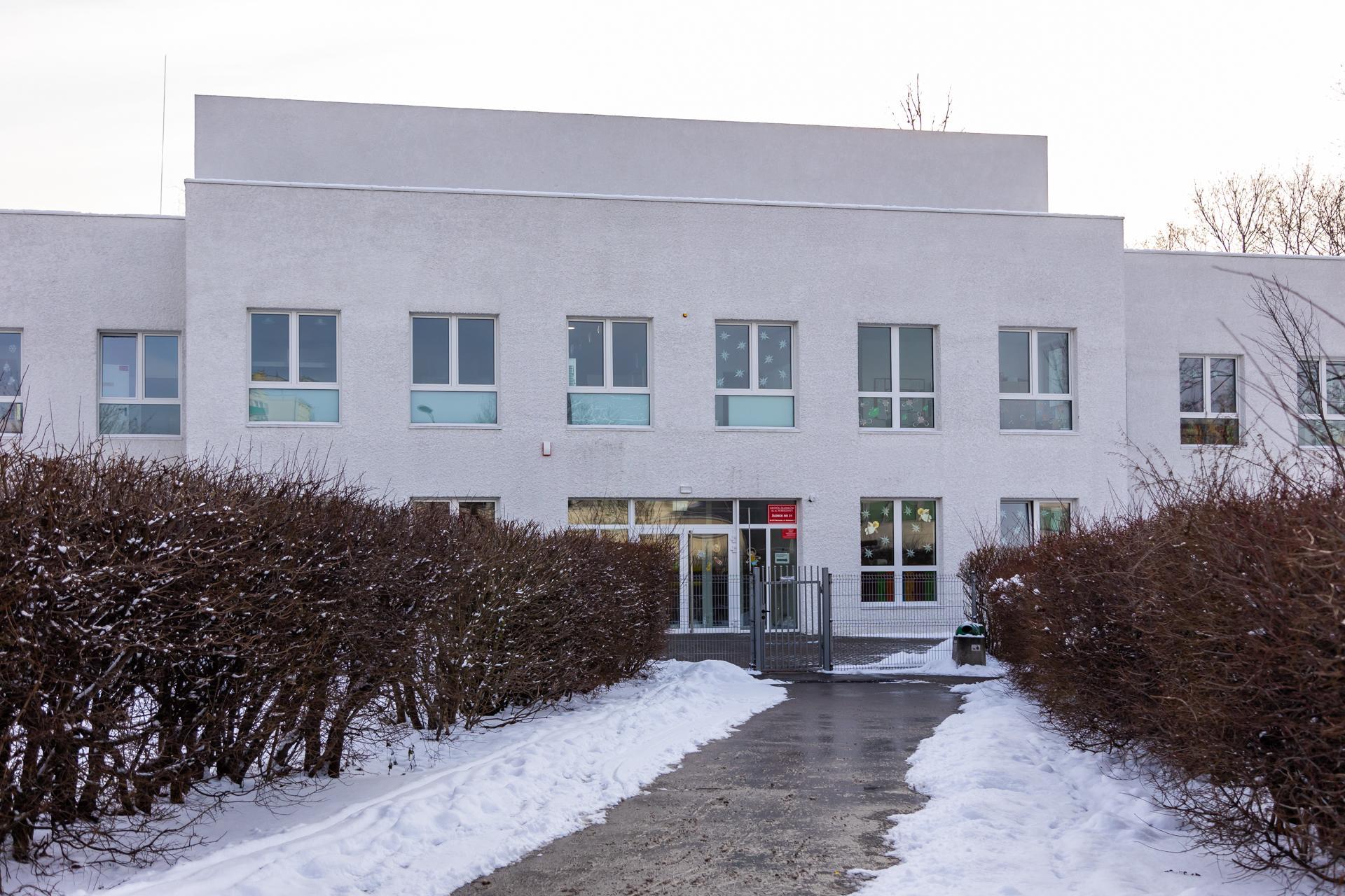 Przyczółek Grochowski - zdjęcia warszawskiego Pekinu. Zobacz, jak wygląda najdłuższy blok w Polsce