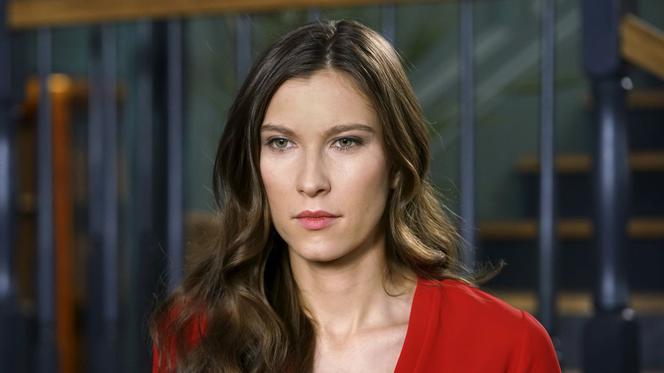 Barwy szczęścia odc. 2054. Regina (Kamila Kamińska)