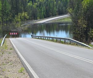 Obwodnica Bolesławia - najpierw zapadliska, teraz jezioro