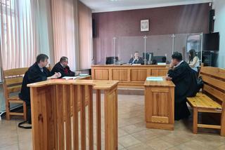 Hadle Szklarskie. Radnemu odgryziono ucho. Szokujący finał libacji alkoholowej.  Spawa trafiła do sądu  [GALERIA]