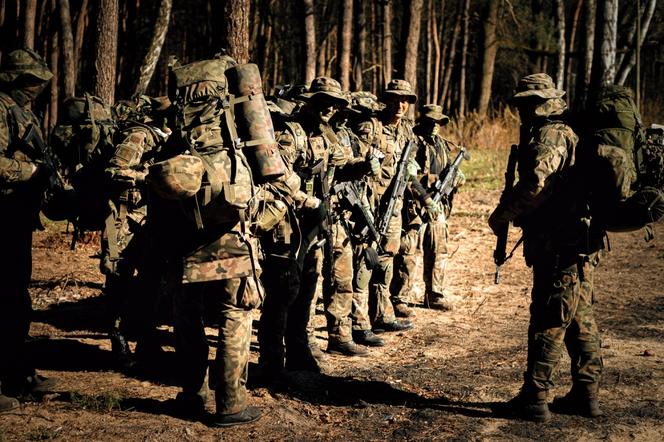 Żołnierze w lasach gminy Kluki! Jaki jest powód obecności mundurowych?