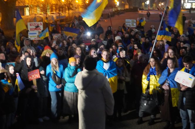 Manifestacja w trzecią rocznicę wybuchu wojny w Ukrainie