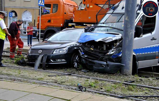 Wypadek na skrzyżowaniu Grójeckiej z Wawelską