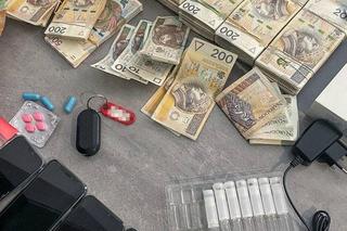 Mieli Breaking Bad w domu. Magister chemii i jego syn robili to na oczach policji