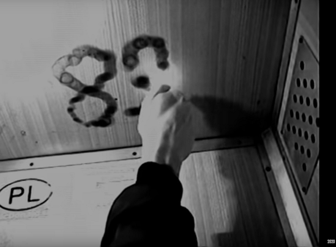 PRO8L3M - Strange Days