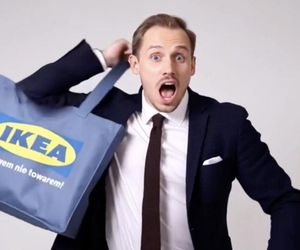 Poseł Konrad Berkowicz ujęty w sklepie IKEA. Internauci mają używanie. Najlepsze MEMY