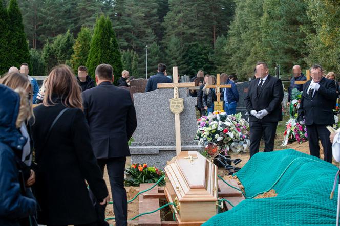 Pogrzeb "Bezczela". Rodzina i przyjaciele pożegnali rapera [ZDJĘCIA]
