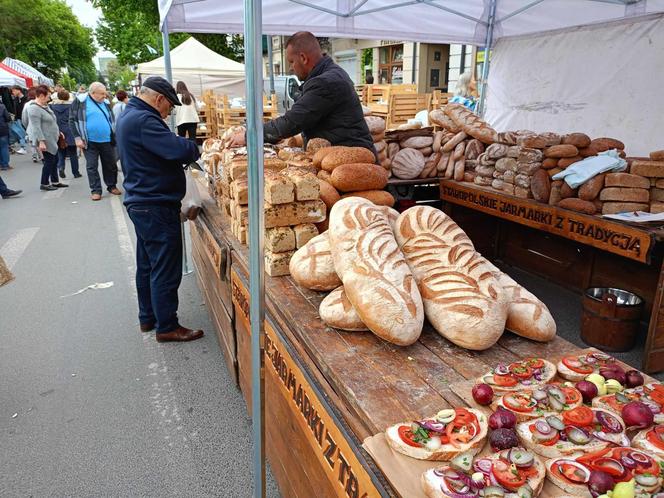 Stoiska wystawców podczas Jarmarku św. Stanisława można odwiedzać w godz. 10.00-18.00 w dn. 10 i 11 maja