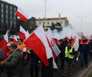 Protest rolników 20 marca w Lublinie. Przeszli ulicami miasta pod LUW