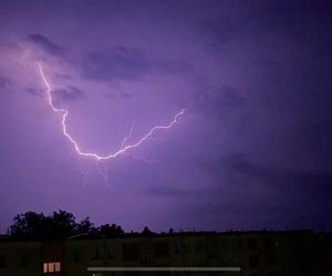 Nocna burza na Dolnym Śląsku. Pioruny w obiektywie mieszkańców