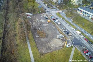 Tychy: Na byłym parkingu przy ul. Dąbrowskiego powstanie nowa strefa rekreacji