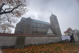 Halloween 2024. Tu sam diabeł miał zostawić po sobie ślad! Odwiedziłam kolegiatę w Tumie