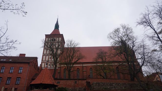 To najpiękniejszy zabytek w woj. warmińsko-mazurskim według AI. „Zachwyca strzelistą sylwetką”