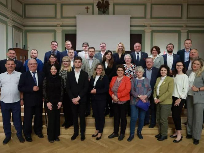 Oni będą nas reprezentować. Ślubowanie gdańskich radnych dzielnic 