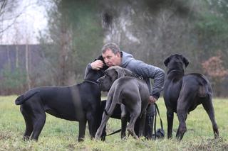 Obajtek miał zlecić na niego detektywa. Teraz zaprasza ich do domu!