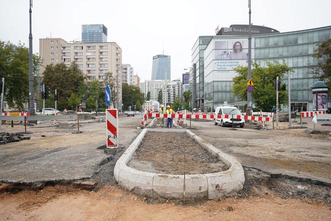 Przez pogodę przebudowa Marszałkowskiej opóźniona