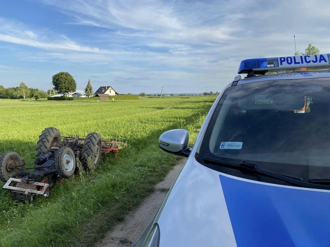 Ciągnik przewrócił się i przygniótł rolnika. Traktorzysta nie miał szans