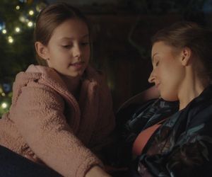 M jak miłość odc. 1854. Natalka (Dominika Suchecka), Hania (Wiktoria Basik)