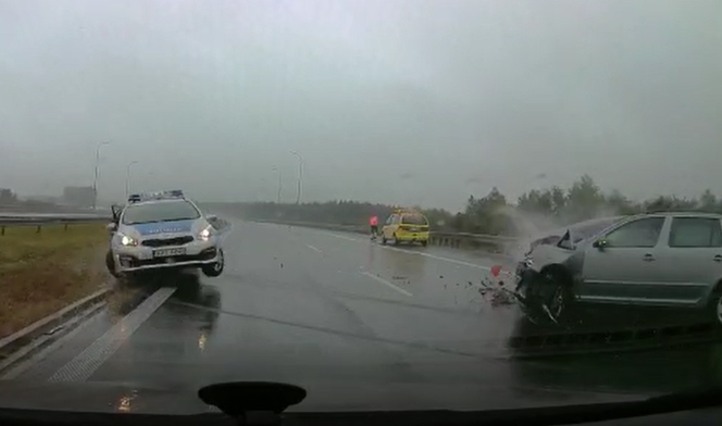 Staranował radiowóz na autostradzie A1