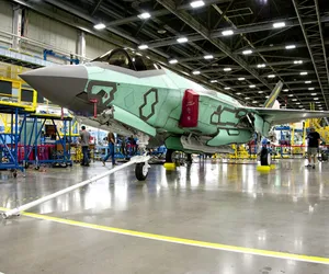 Produkcja F-35 rośnie, ale będą opóźnienia w dostawach. Czy dotkną również Polskę?