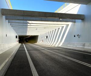 Tunelem w Świnoujściu przejechało już 4 mln pojazdów. Do 30 czerwca szacuje się, że będzie to 4,5 mln.